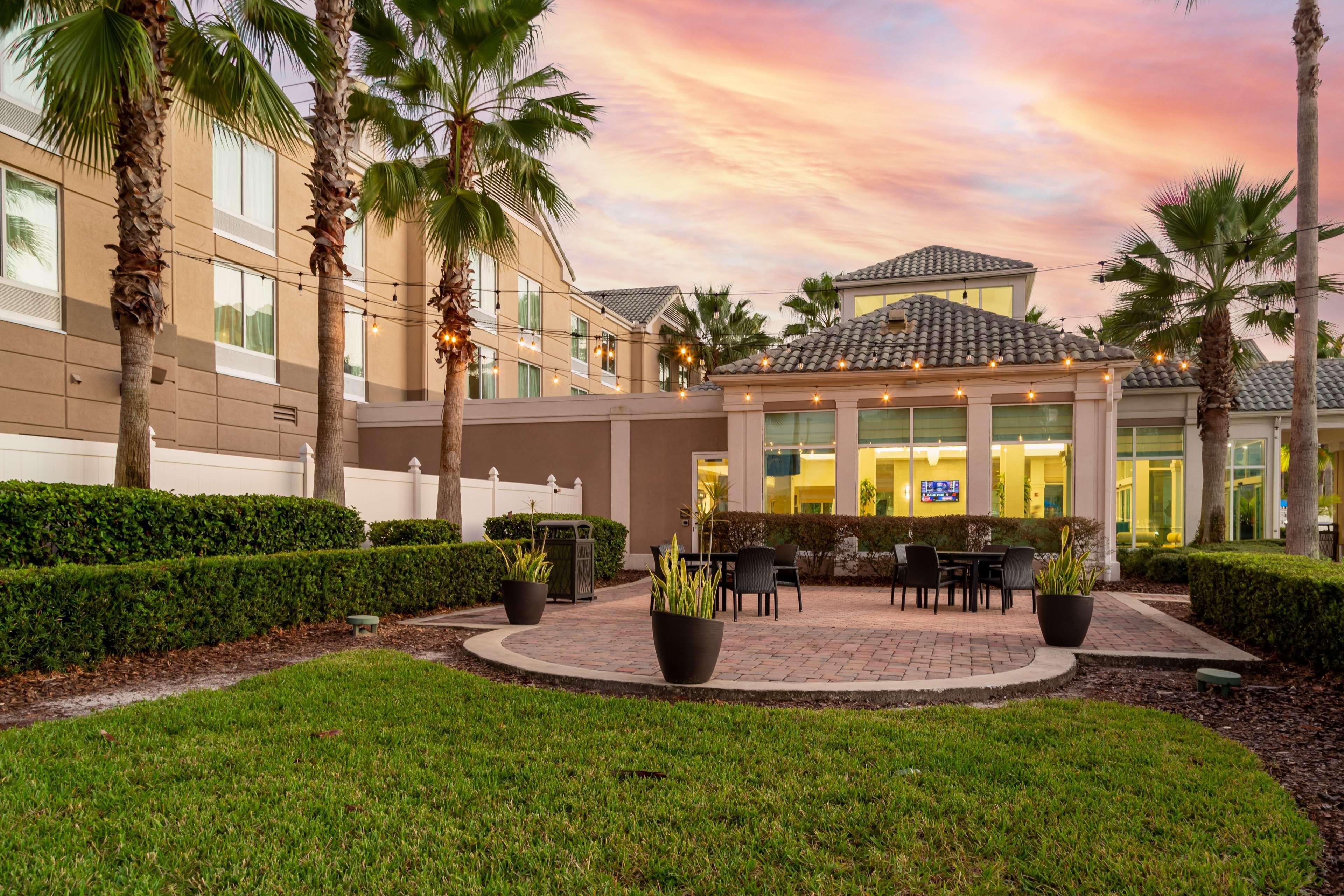 Hilton Garden Inn Orlando East - Ucf Area Alafaya Eksteriør billede